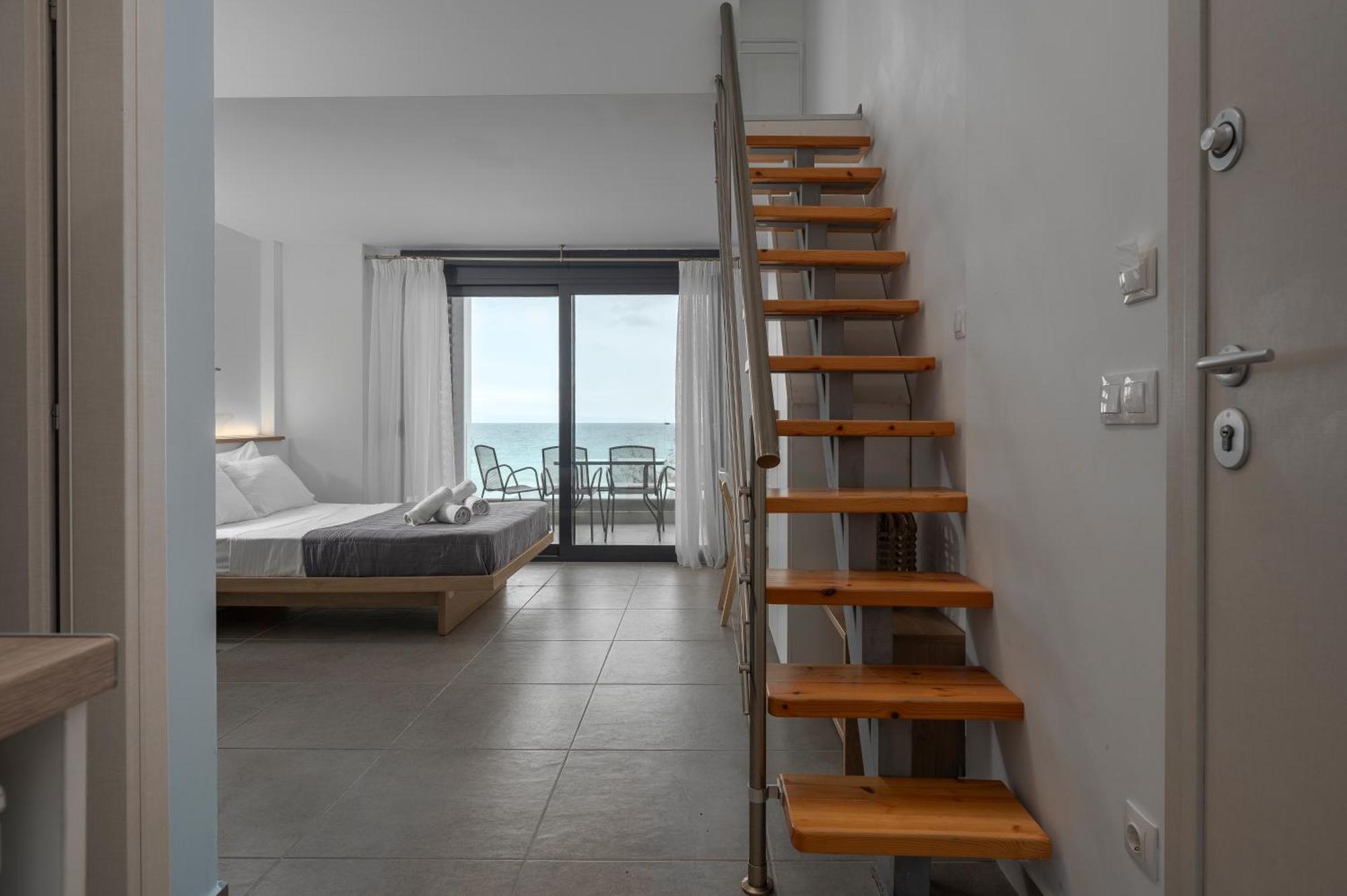 Cavo Blue Coastal Living Apartment Polychrono Exterior photo